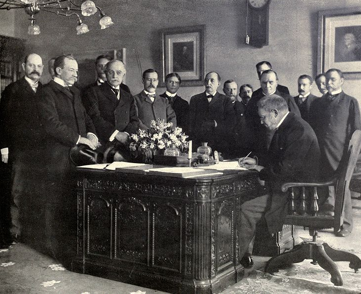 Lecciones de Historia XII: Hoy en 1898 se firma el Tratado de París, España pierde Cuba, Puerto Rico y Filipinas